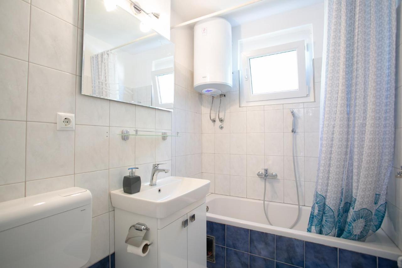 Uncle Albertʹs Apartma Trogir